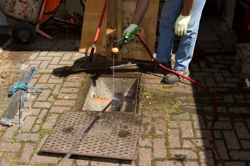 Drain repair work in Bethnal Green
